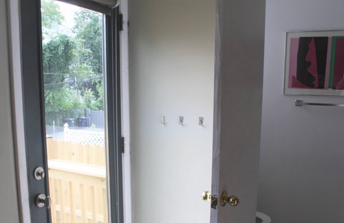 Brightwood Park Casa | Modern Rowhouse with Patio Dining and Parking