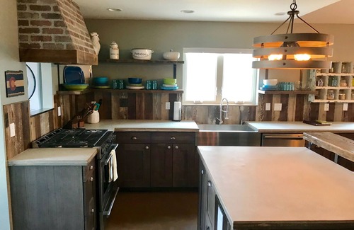 Ridgway Casa | Casa rústica de montaña moderna