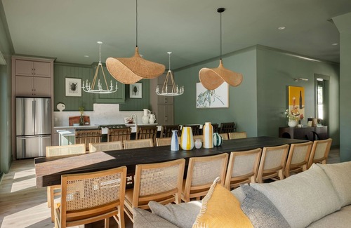 Thunderbolt Casa | Modern Savannah Home | Heated Pool