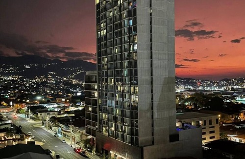 Rohrmoser Apartamento | Modern Skyline Rohmoser