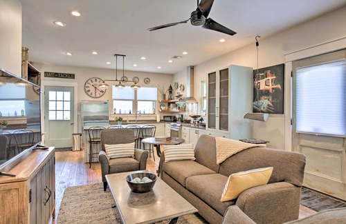 Slidell Casa | ¡NUEVO! Casa moderna de Slidell con muelle de pesca privado!