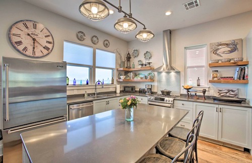 Slidell Casa | ¡NUEVO! Casa moderna de Slidell con muelle de pesca privado!