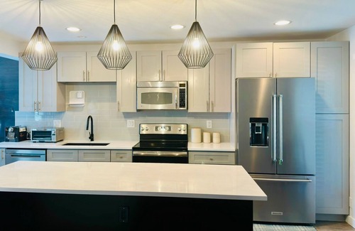 Sloan Lake Casa | Modern Sloan's Lake Dream Home. Central Location - Pet Friendly!