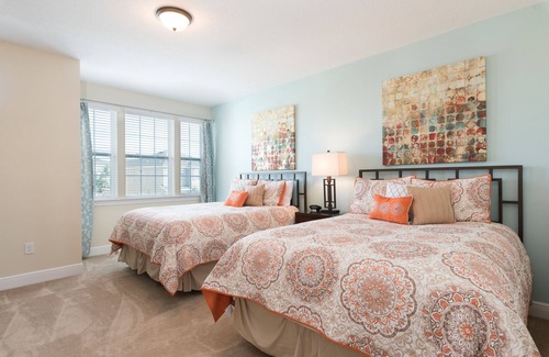 West Kissimmee Complejo | Modern|Spacious|10br|Sleeps 20|10mintoDisney|PrivatePool|Villa
