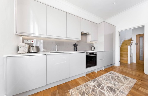 Mortlake Apartamento | Modern Spacious 2-bedroom apartment near Richmond Park and River Thames