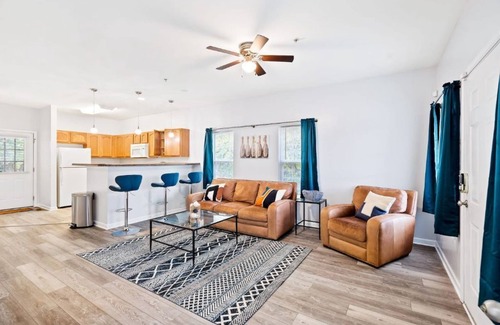 East Durham Casa | Modern| Spacious 3BR + 2B| 5 mins to DT Durham