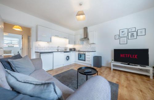 Bishop's Stortford Apartamento | Modern & Spacious 2BR Apartment Stansted Airport & Bishops Stortford Town