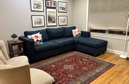 Graduate Hospital Casa | Modern spacious home - 10min walk Rittenhouse amazing views w/roof deck sleeps 6