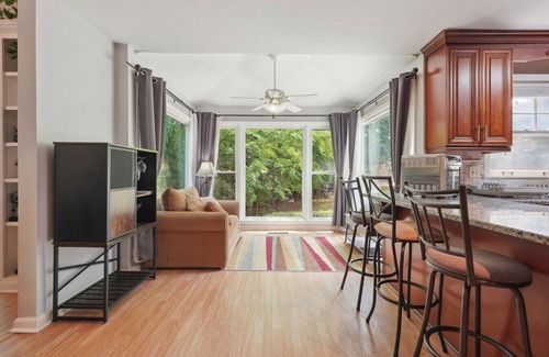 Roswell Apartamento | Modern Spacious Luxury Retreat in ATL With Pool