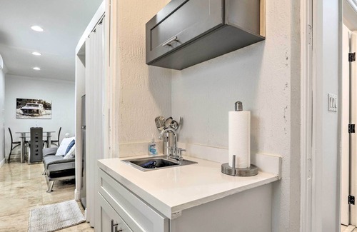 Tamiami Apartamento | Modern Studio Apartment in West Miami!
