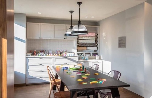 Central-Maverick Square - Paris Street Apartamento | Modern Studio | Upscale Amenities | East Boston | by GLS