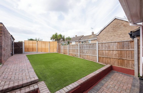 Basildon Apartamento | Modern Studio w/private Kitchen, Bathroom & Garden