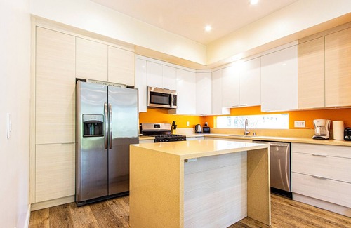 Canoga Park Casa | El mejor lugar para estar seguro y disfrutar de la vida.