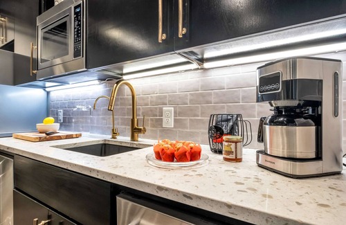 Downtown Nashville Apartamento | Modern Suite 6BR by Maddox Hotel