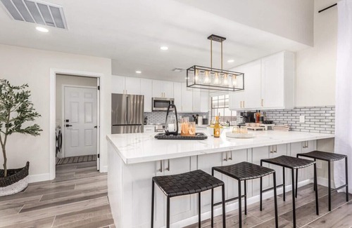 Santiago Casa | Modern-terranean Retreat|2 Masters|Pool+Spa|Games