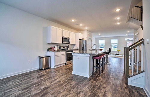 Frederick Casa | Modern Townhome 4 Mi to Downtown Frederick!