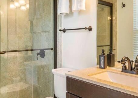 Smyrna Casa | Modern Townhome Close To The Battery With Yard