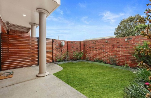 Warrnambool Casa | Modern Townhouse in the Heart of Warrnambool’s CBD