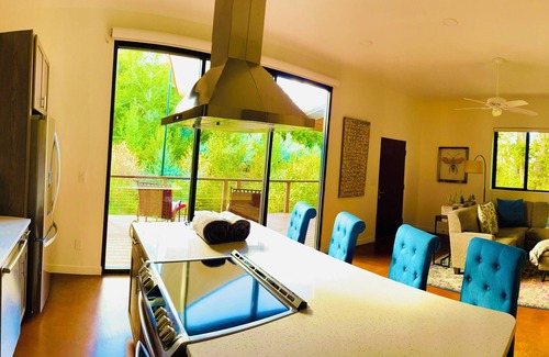 La Veta Casa | Modern Tranquil River Home w/Hot Tub