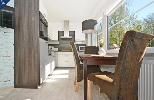 Heringsdorf Apartamento | La Villa Doris es una villa moderna de la ciudad en una periferia tranquila con residentes.