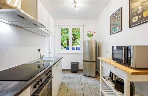 Heilbronn Apartamento | Modern vacation apartment with 4 bedrooms in Heilbronn on the Neckarpromenade