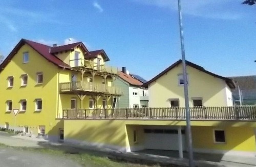 Rottingen Apartamento | Modern vacation apartment with kitchen