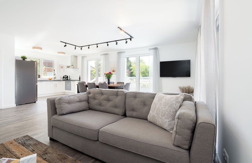 Alttechau Apartamento | Modern vacation apartment with heated pool, balcony and terrace near the Baltic Sea