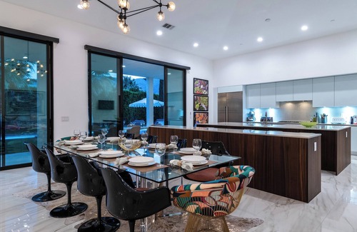 Palm Springs Casa | Modern Villa In Guard-Gated Community, Solar, Lap Pool, Spa, Casita, Pizza Oven