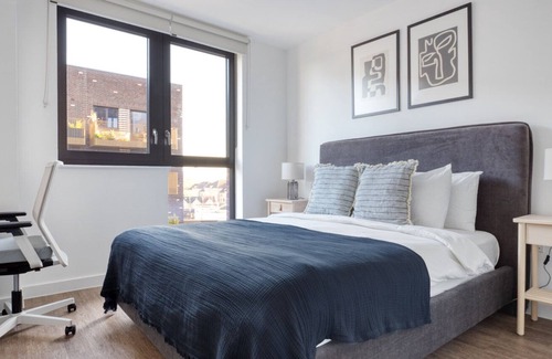 William Morris Apartamento | Modern Walthamstow 2BR w/ Gym, nr Tube, by Blueground