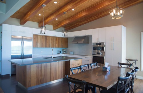 Ramara Cabaña | Modern Waterfront Cottage Retreat: Everything You Need, Right on the Water