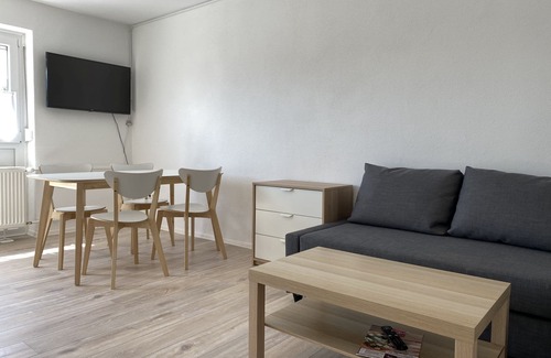 Schwandorf Apartamento | Modern workers rental/ rental housing (SAD 151)