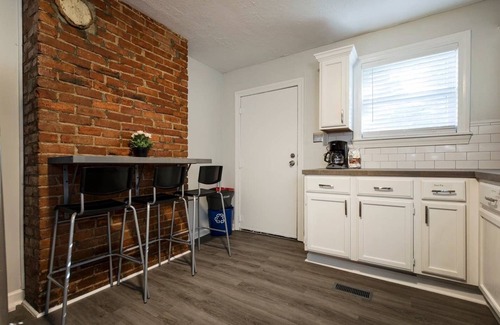 Smoketown Jackson Casa | Modern yet historic 3BR House by CozySuites