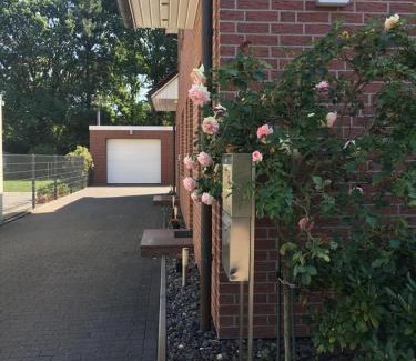 Seelhorst Apartamento | Modernes Stadthaus 100qm Parkplatz Bad&Dusche Küche