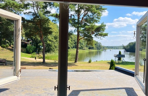 Wustrow Casa | Modernes und Gemütliches Tiny House Direkt am See in der Natur