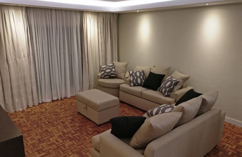 Greater Johannesburg Metropolitan Area Apartamento | Moderno y prístino apartamento en Blairgowrie.