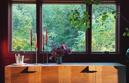 Charlotte Casa | Modernist Cabin, Bauschaus VT - 8 private acres with mountain views