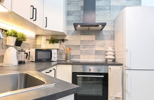 Ibiza Apartamento | Moderno y elegante ap. Barrio Ibiza MEN30