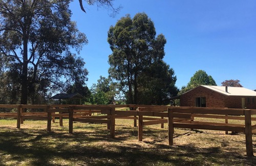 Batemans Bay Cabina | Mogendoura Farm 3 COTTAGES MAX 12 ADULTOS pero 18 personas incluyendo niños