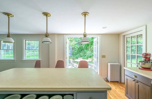 Egremont Casa | Molasses Hill; right next to Catamount Ski resort!