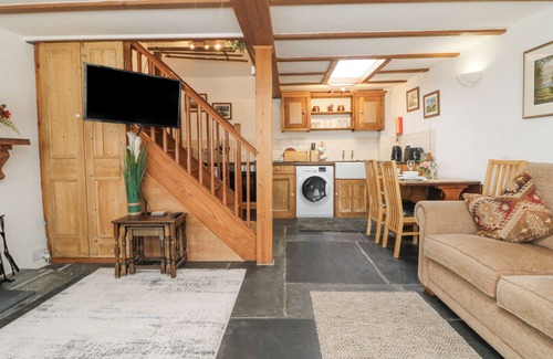 Henwood Cabaña | MOLE COTTAGE, pet friendly, character holiday cottage in Upton Cross