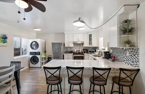 South San Jose Casa | MolivuHomes 3BR | Kingbed | Yard | Kid/PetFriendly