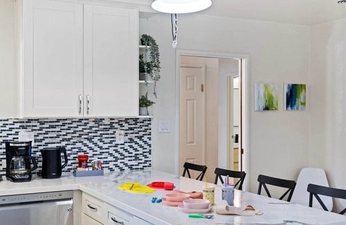 South San Jose Casa | MolivuHomes 3BR | Kingbed | Yard | Kid/PetFriendly