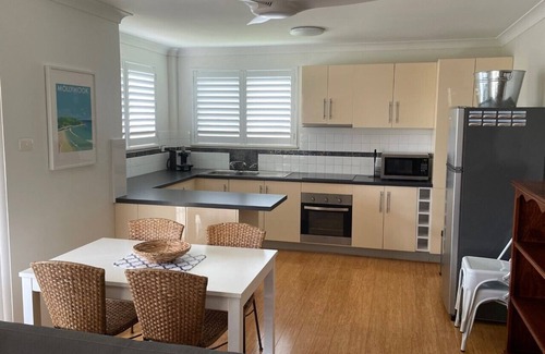 Mollymook Apartamento | Mollymook Sunrise Apartment