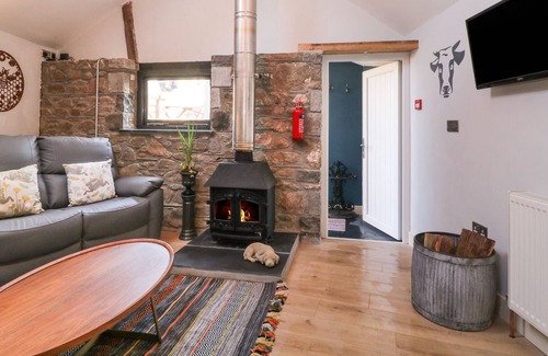 Ivybridge Cabaña | MOLLYS BARN, pet friendly, character holiday cottage in Ivybridge