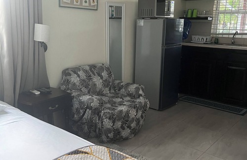 Mona Heights Apartamento | Mona Cottage