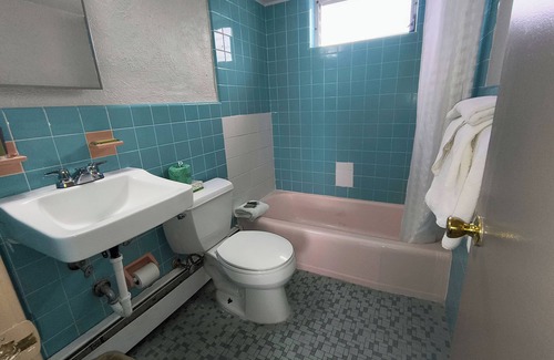 Wildwood Hotel | Monaco Motel