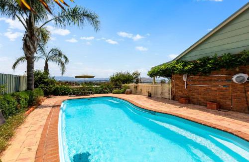 Mansfield Casa | Monkey Gully Retreat - Pool - Mansfield - Sleeps 9