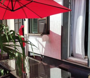 Villaggio degli Sposi Apartamento | Monolocale, 10' dal centro, dall'aeroporto, con patio esterno