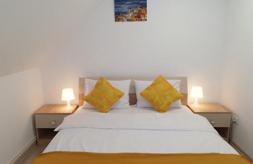 Sinpetru Apartamento | Mont Melis