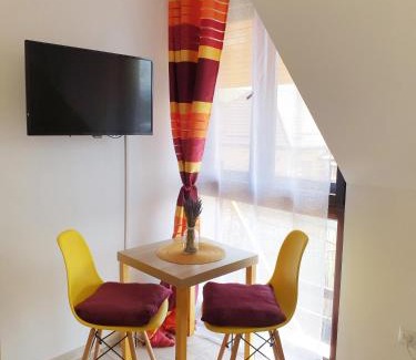 Sinpetru Apartamento | Mont Melis